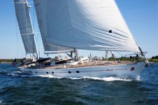 Sailing yacht APACHE